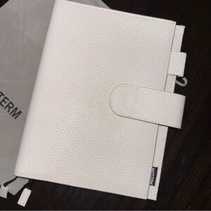 Moterm Leather Cover B6 Pebbled Cream